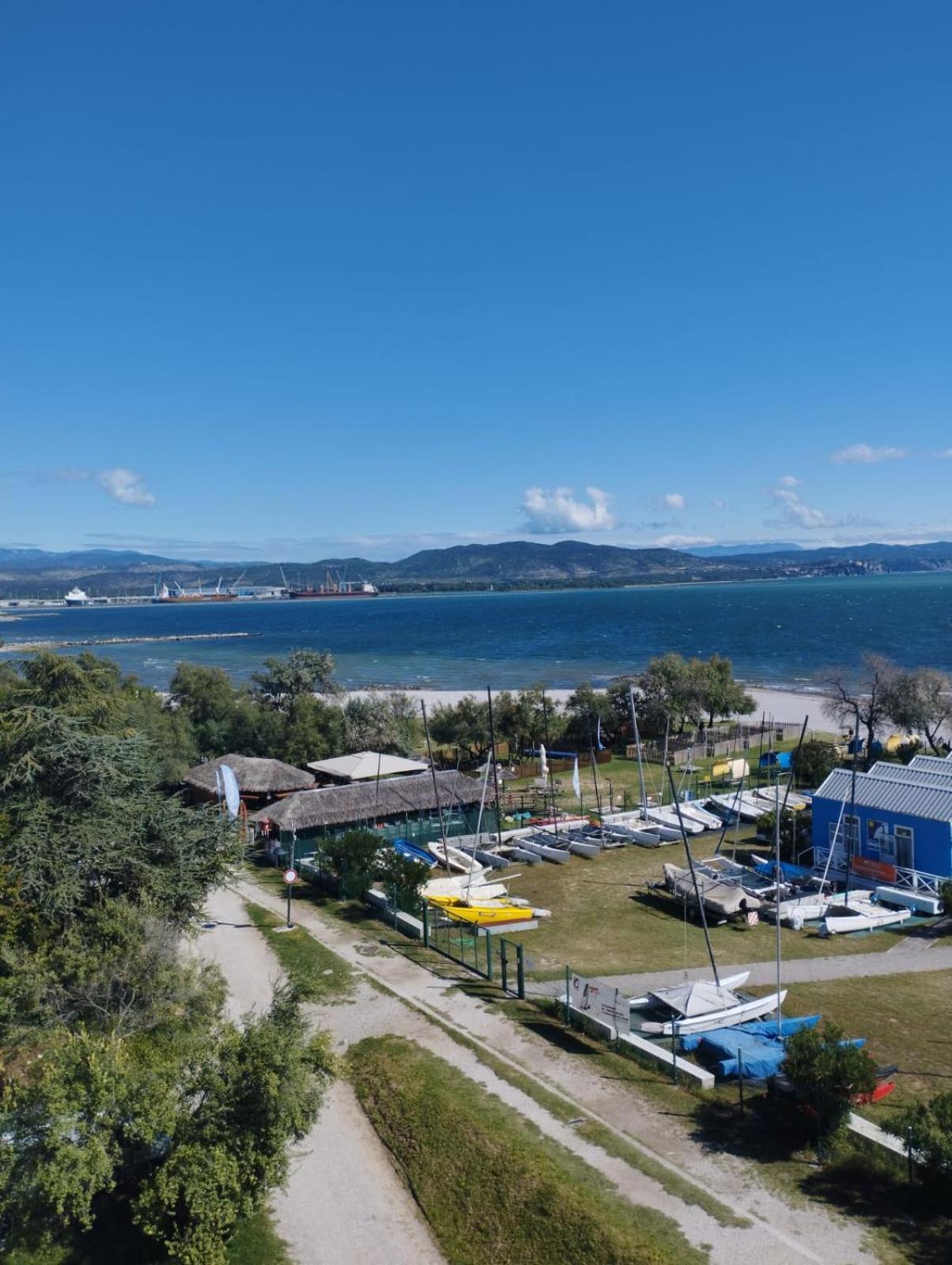 Appartamento Luxury Vista Mare Per 6 Persone A Marina Julia Exterior photo